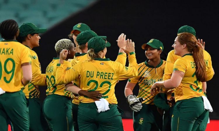 Women's T20I Tri-series: Chloe Tryon's heroics lead South Africa to 5-wicket win over India in final