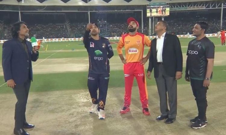 islamabad united won the toss and elected to bat first against quetta gladiators