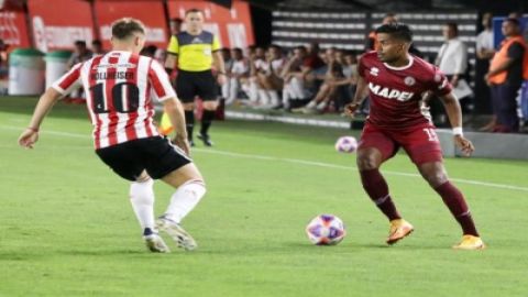 Lanus beat Estudiantes to go top of Argentine top flight