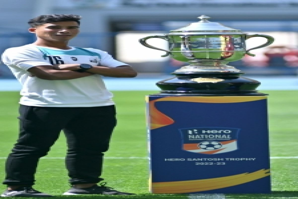 Meghalaya captain Fullmoon Mukhim with the Santosh Trophy at the King Fahd International Football