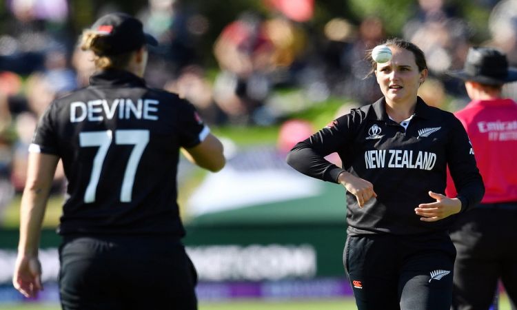 New Zealand Opt To Field First Against Australia In Women's T20 World Cup 3rd Match | Playing 11 & Fantasy 11