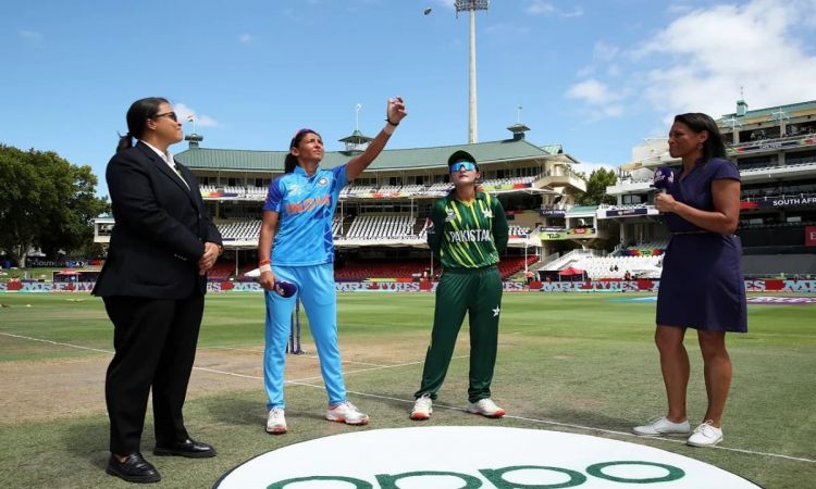 Pakistan Opt To Bat First Against India In Women's T20 World Cup 4th Match | Playing 11 