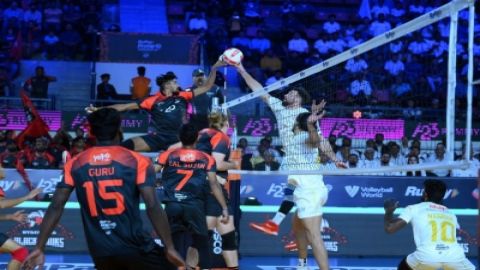 PVL Season 2: Young Hyderabad Black Hawks stun Ahmedabad Defenders in fiery battle