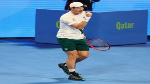 Qatar Open: Murray rallies past Sonego after saving three match points