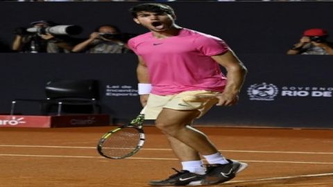 Rio Open: Alcaraz stuns Fognini to sail into quarterfinals.