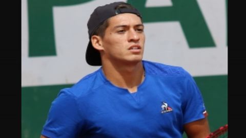 Rio Open: Baez breezes past Bellucci to reach last 16