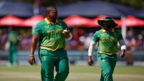 South Africa penalised for slow over-rate in third ODI against England