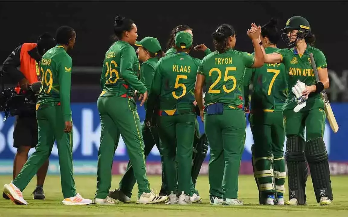 Cricket Image for Womens T20 World Cup: साउथ अफ्रीका ने सेमीफाइनल में इंग्लैंड को 6 रन से हराया