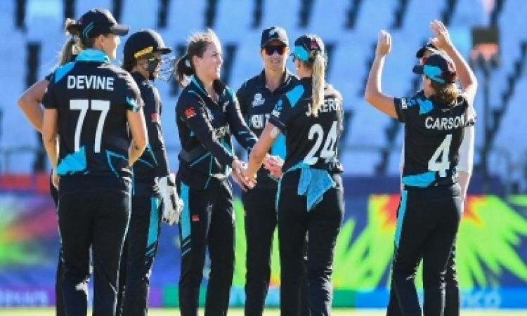 Women's T20 World Cup: New Zealand bounce back to keep semifinal hopes alive