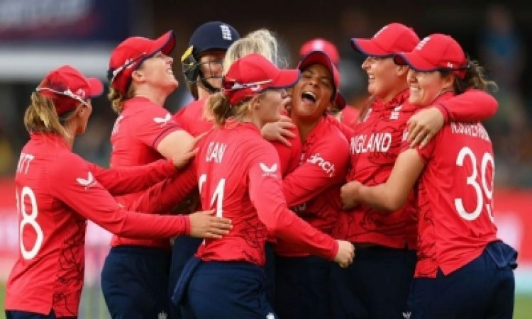 Women's T20 World Cup: England overcome India to stay top of Group 2