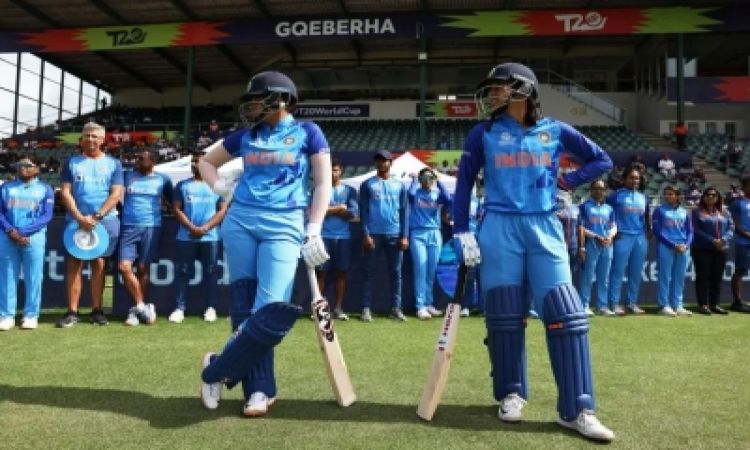 Women's T20 World Cup: Mandhana makes Ireland pay for missed chances as India reach semis (Ld)