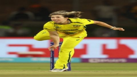 Women's T20 World Cup: Lanning hails returning 'game-changer' Wareham