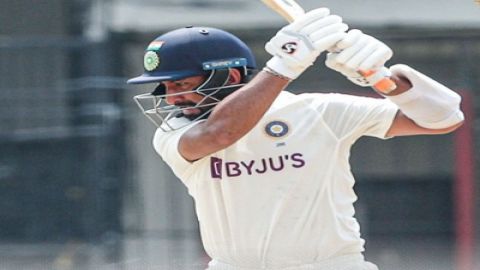 3rd Test, Day 2: Cheteshwar Pujara stands tall as India trail Australia by 9 runs at Tea