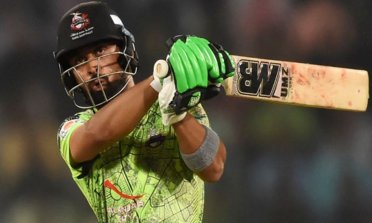 इस पाकिस्तानी बल्लेबाज के नाम दर्ज हुआ शर्मनाक रिकॉर्ड, लगातार 4 टी20 पारियों में शून्य पर आउट होने वाला पहला खिलाड़ी 