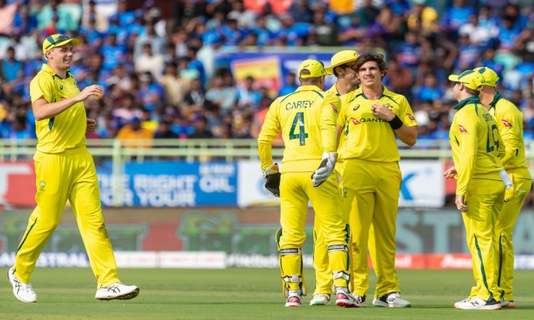 IND vs AUS, 2nd ODI: Mitchell Starc's fifer help India are all out for 117!