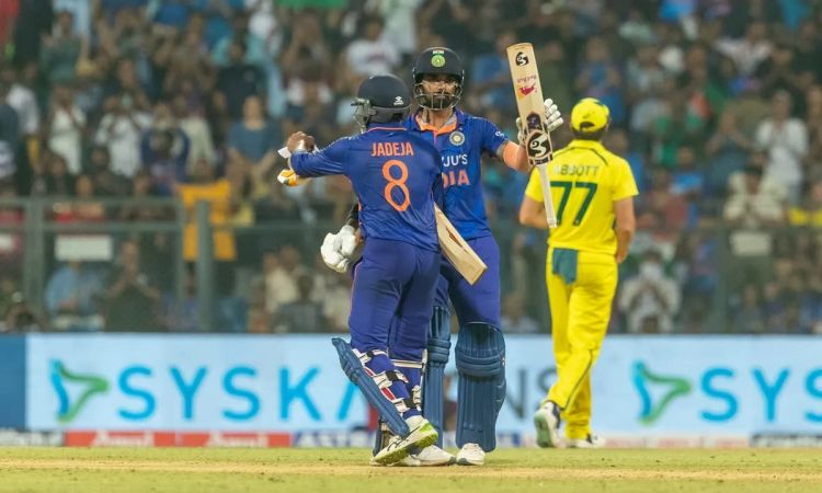 1st ODI: गेंदबाजों के धमाल के बाद केएल राहुल ने ठोका विजयी पचासा, भारत ने ऑस्ट्रेलिया को 5 विकेट से 