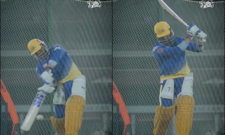 IPL 2023: धोनी ने  नेट्स में जड़ा 