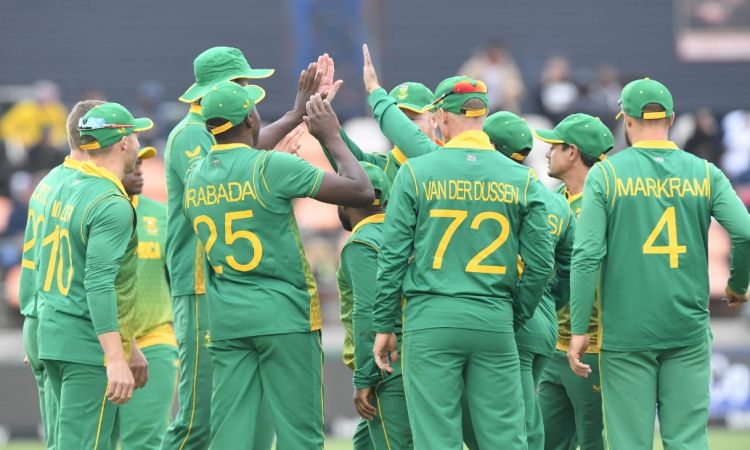 A clinical bowling performance from South Africa as they restrict Netherlands to 189 !
