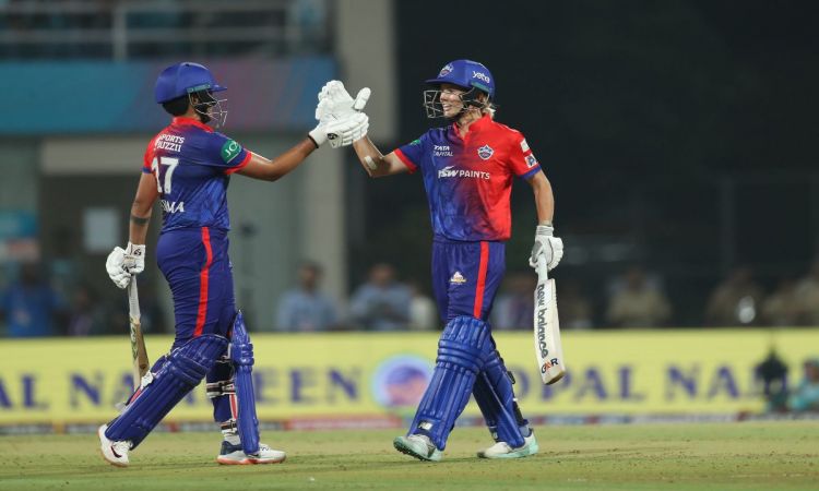 WPL 2023: शेफाली वर्मा की 76 रनों की तूफानी पारी ने दिल्ली को 10 विकेट से आसान जीत दिलाई, गुजरात की तीसरी हार