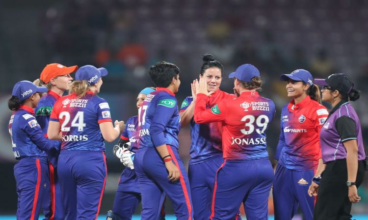 WPL 2023: मारिजैन कप ने खोला पंजा, 105 रन पर सिमटी गुजरात की बल्लेबाजी