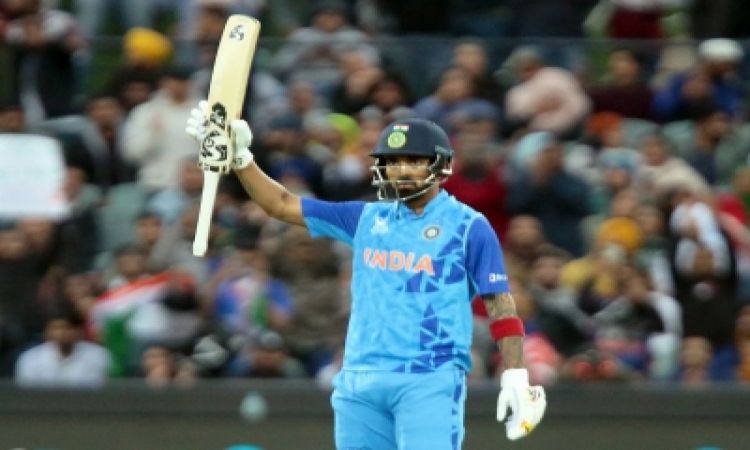 Adelaide : India's KL Rahul celebrates half century during the T20 World Cup cricket match between I