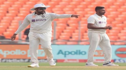 Ahmedabad:India's Captain Rohit Sharma with India's Ravichandran Ashwin during the fifth day of the 