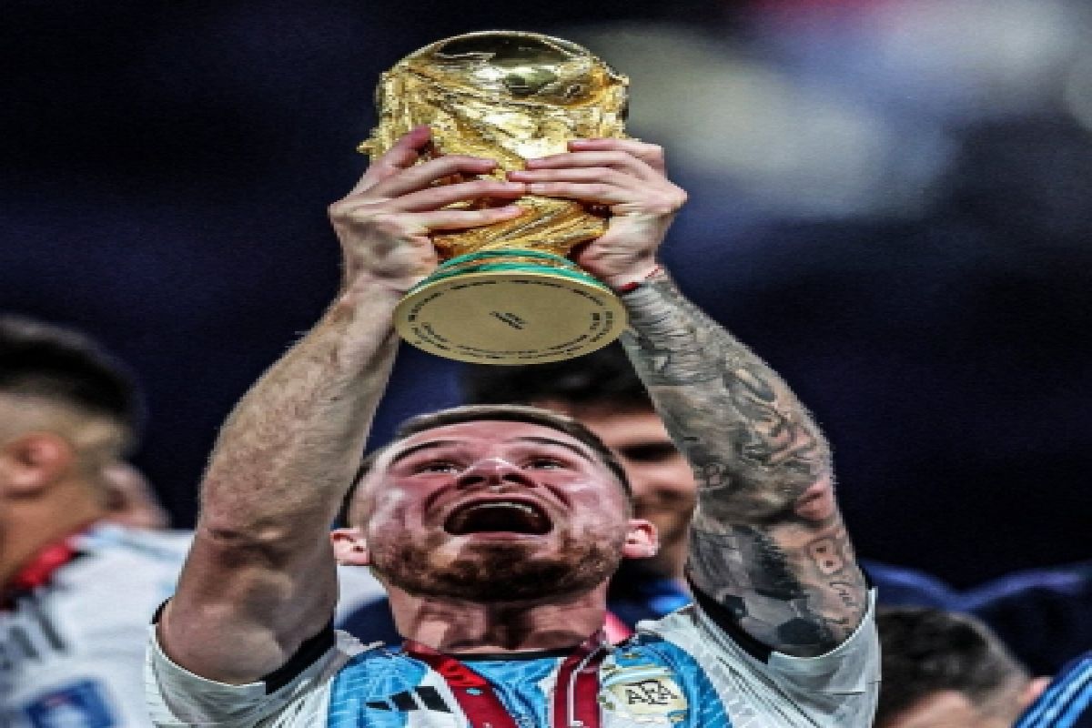 Argentina World Cup hero Mac Allister wants to stay in Premier League.
