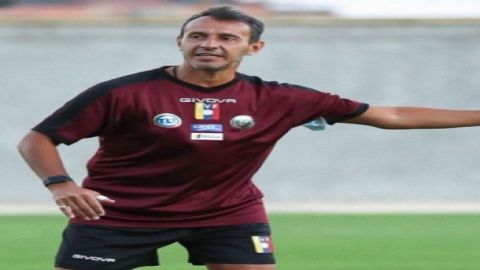 Argentine manager Fernando Batista