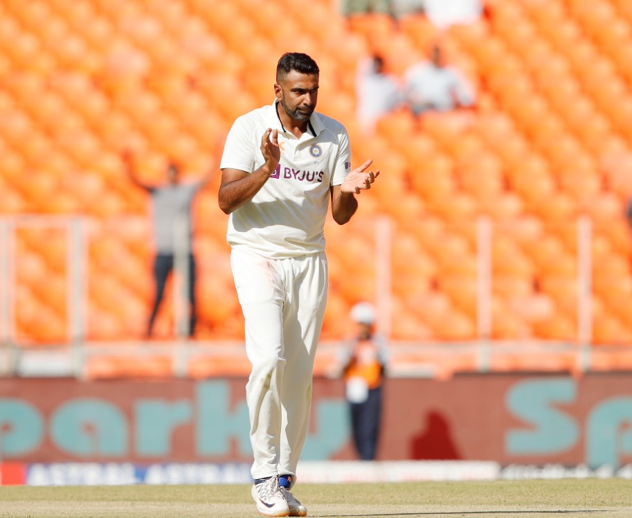 IND vs AUS: Incredible effort against Australia sees Ashwin overtake Kumble! IND vs AUS: Incredible effort against Australia sees Ashwin overtake Kumble!