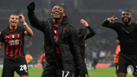 Champions League: AC Milan held by 10-man Tottenham, move into quarters after 11 years