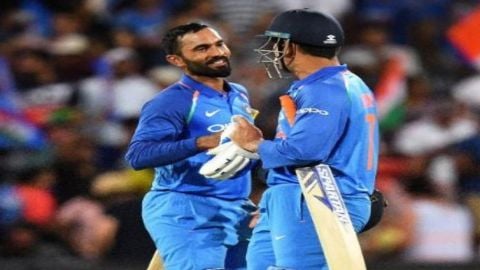 Dhoni said he really enjoys my commentary: Dinesh Karthik