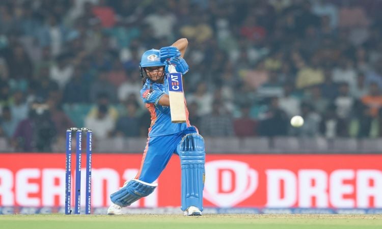 GUJ W Vs MI W: MI Skipper Harmanpreet Hammers First Fifty Of WPL 2023