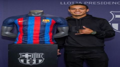 In his father's footsteps: Ronaldinho's son joins Barcelona academy