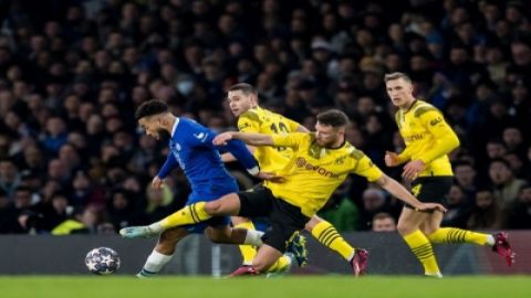 Injury losses make Dortmund meet its limits while setting new goals