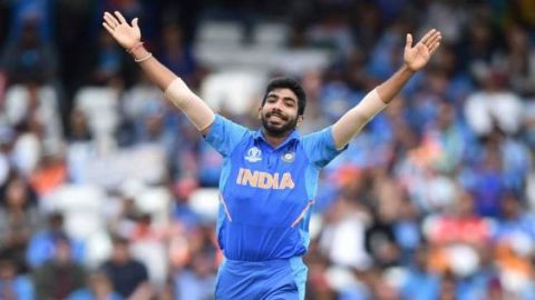 Mumbai : MI's Jasprit Bumrah celebrating after a dismissal during the 59th match of IPL 2022 between