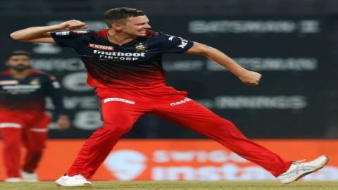 Mumbai : RCB's Josh Hazlewood celebrates a dismissal during the 31st match of IPL 2022 between Royal