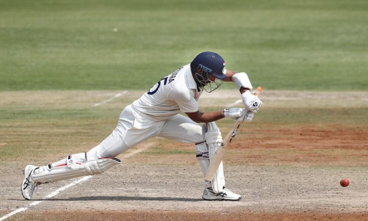  Disappointed Cheteshwar Pujara says the total in not enough in Indore Test!