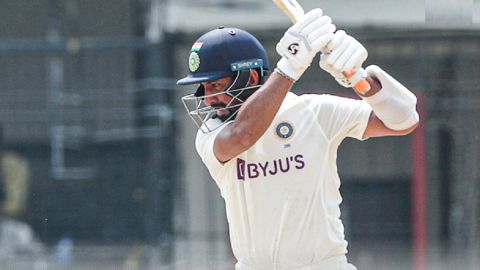 3rd Test, Day 2: Cheteshwar Pujara stands tall as India trail Australia by 9 runs at Tea