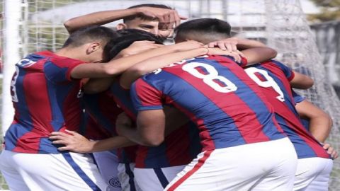 San Lorenzo go top of Argentine top flight
