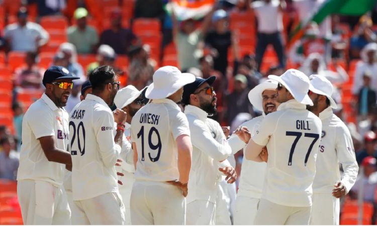 Shreyas felt pain in his lower back now being monitored by the medical team