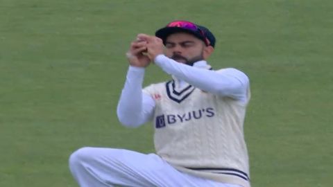 Virat Kohli complete 300 catch in internetional cricket!