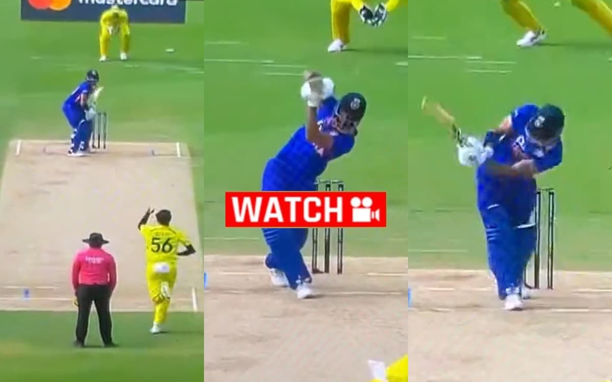 Cricket Image for आग उगल रहे थे मिचेल स्टार्क, अक्षर पटेल ने खड़े-खड़े जड़ दिये छक्के; देखें VIDEO