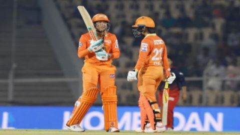WPL 2023: Harleen Deol, Sophia Dunkley fifties propel Gujarat Giants to 201anmd7 against RCB