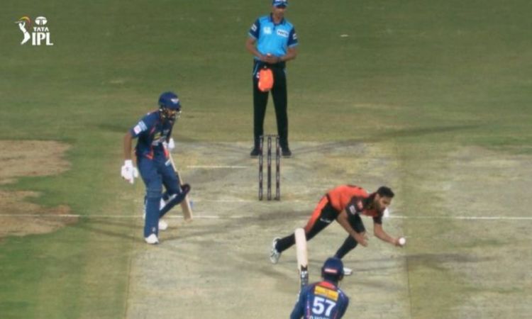 भुवनेश्वर कुमार ने दिखाई फुर्ती,अपनी ही गेंद पर पकड़ा दीपक हुड्डा का गजब कैच, देखें VIDEO