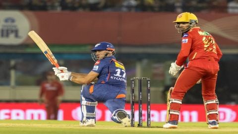 Marcus Stoinis picks up finger injury after shining with both bat and ball vs PBKS