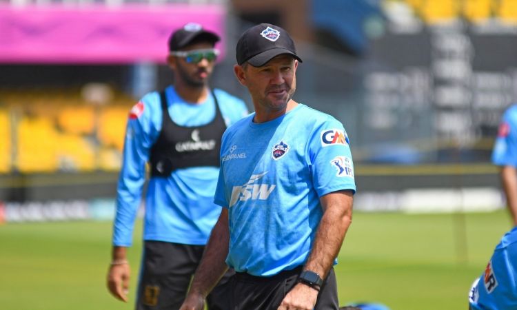  Ricky Ponting should take the blame for Delhi's disastrous start, says Virender Sehwag