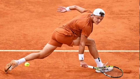 सिनर को हराकर रूने फाइनल में, खिताबी मुकाबला रुब्लेव से