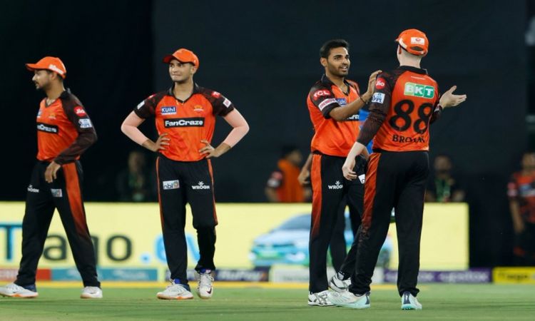 भुवनेश्वर कुमार ने फिलिप सॉल्ट को डक पर पवेलियन भेजा, आईपीएल में पारी के पहले ओवर में सबसे ज्यादा विकेट लिए