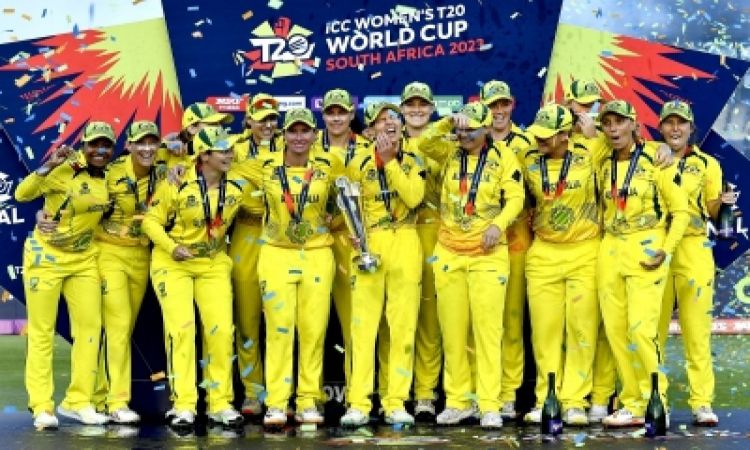 Australian women cricketers to earn big in new pay deal