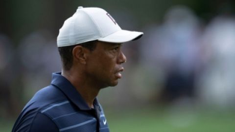 Golf: Injured Tiger Woods withdraws from Masters before resumption of third round